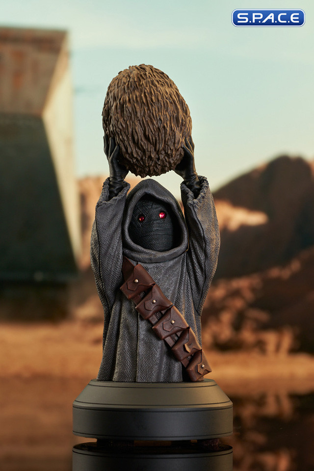 Offworld Jawa With Mudhorn Egg Bust The Mandalorian