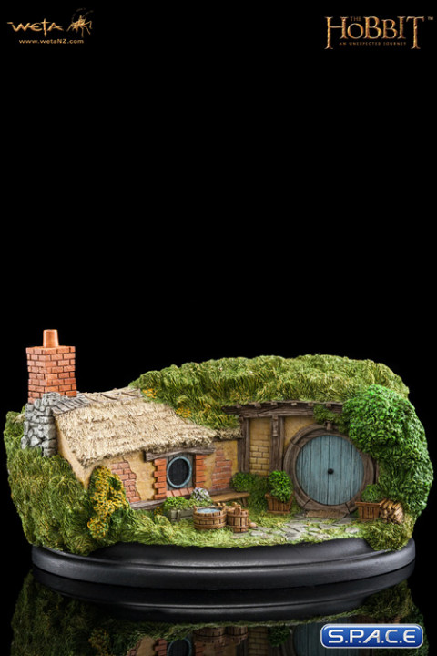 35 Bagshot Row Hobbit Hole