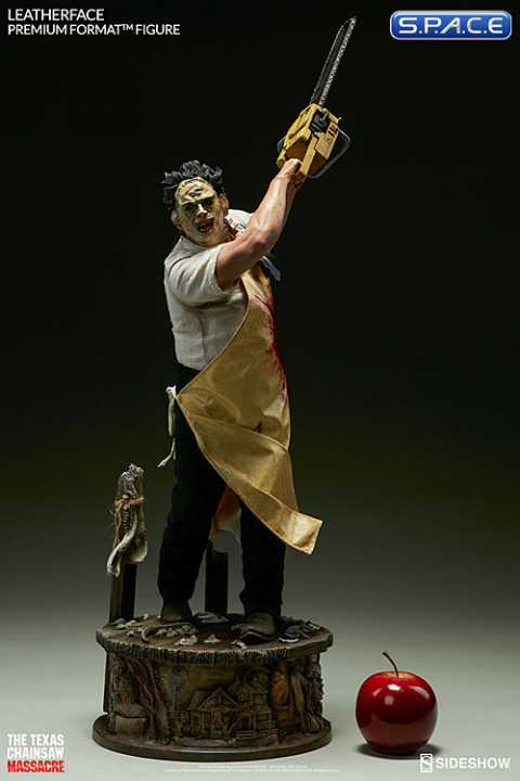 Leatherface Premium Format Figure Texas Chainsaw Massacre