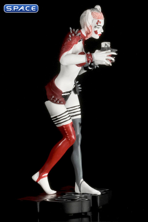 Harley Quinn red, white & black Statue