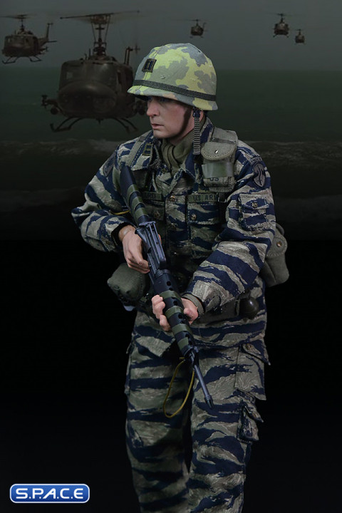 Women's Combat Uniform Set (Camouflage), 1:6 Scale Female Clothing Sets