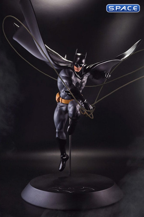 Batman Designer Series Statue by Dan Mora (DC Comics)