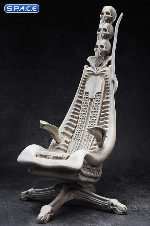 1/6 Scale Alien Skull Chair - Luxury Version