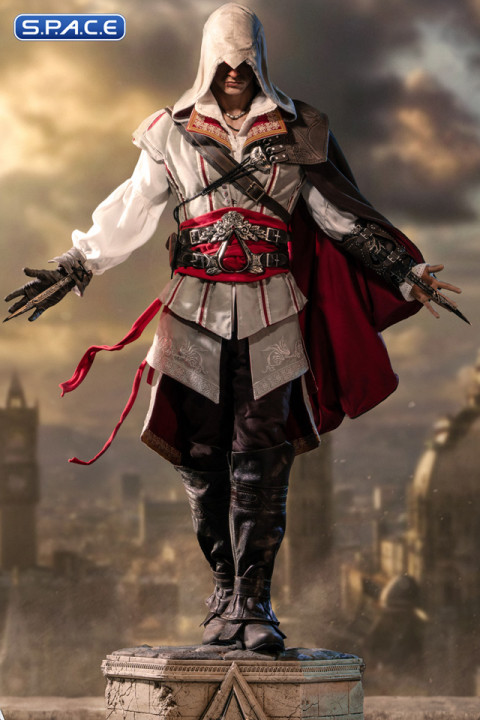 1/2 Scale Ezio Auditore Prestige Line Statue (Assassins Creed: Revelations)