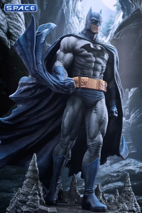 1/4 Scale Batman Batcave Ultimate Premium Masterline Statue (Batman: Hush)