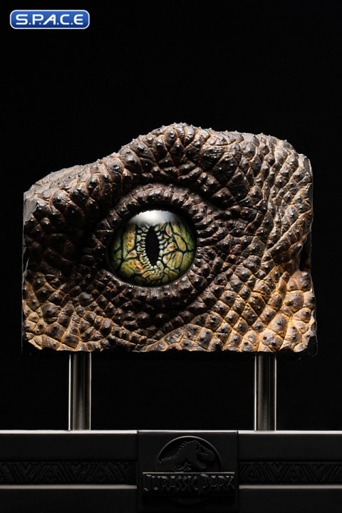 1:1 Velociraptor Eye Life-Size Replica (Jurassic Park)