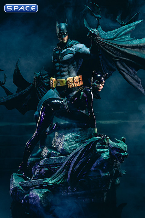 Batman & Catwoman Reunion Statue (DC Comics)