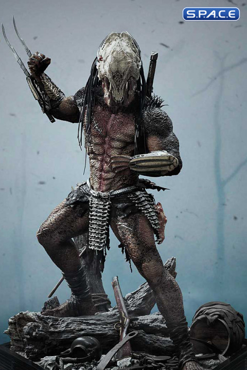 1/3 Scale Feral Predator Museum Masterline Statue (Prey)