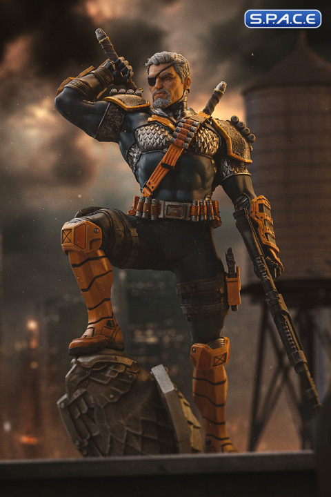 1/10 Scale Deathstroke Art Scale Statue (DC Comics)