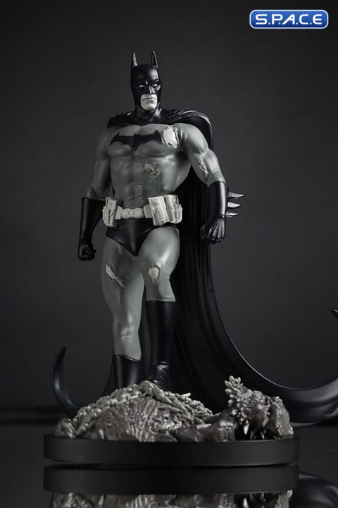 Batman Statue by Bjorn Barends (Batman Black & White)