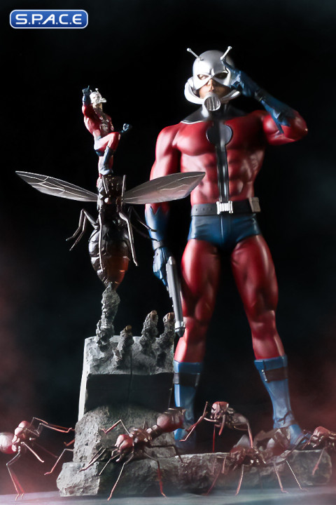 Ant-Man Statue (Marvel)