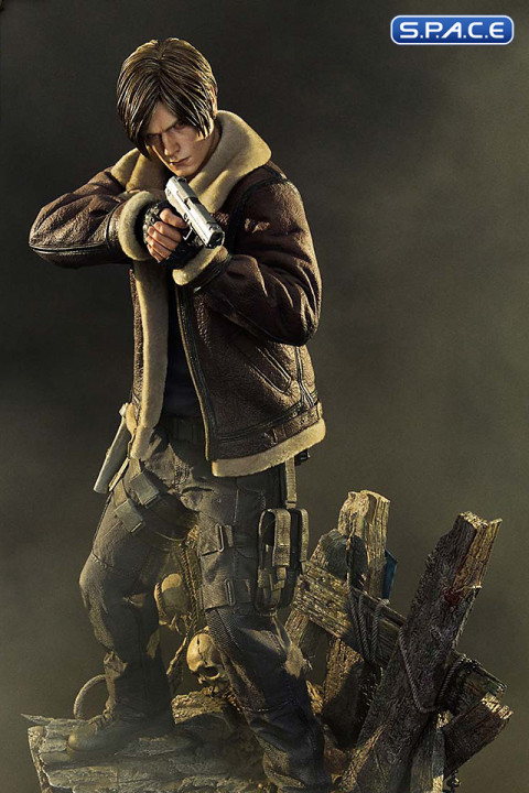 1/4 Scale Leon S. Kennedy Ultimate Premium Masterline Statue - Bonus Version (Resident Evil 4)