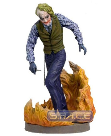 1/6 Scale Joker ARTFX Statue (Batman: The Dark Knight)