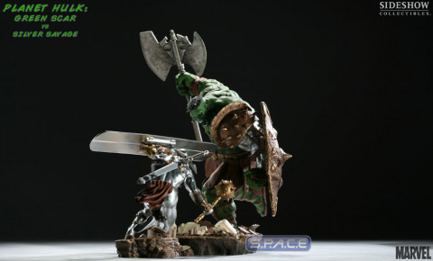 Planet Hulk: Green Scar vs Silver Savage Diorama (Marvel)