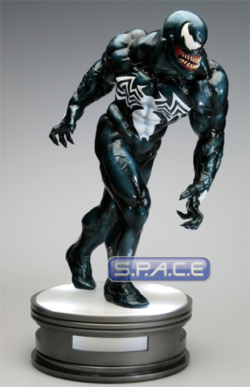 Venom Fine Art Statue (Legendary Villain Series)