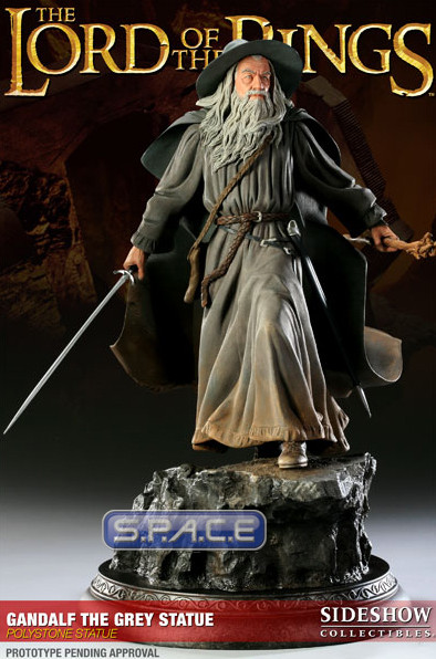 Gandalf the Grey Statue (The Lord of the Rings)