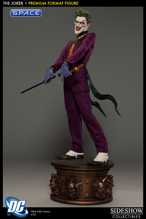 the joker premium format figure