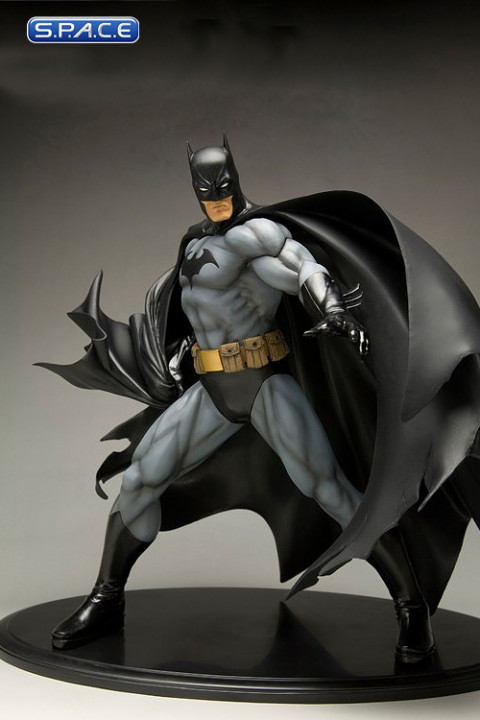 1/6 Scale Batman Black Costume ARTFX Statue (Batman)