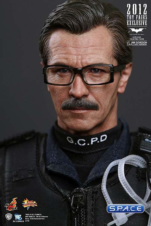 1/6 Scale Lt. Jim Gordon - S.W.A.T. Version MMS182 (Batman - The Dark ...