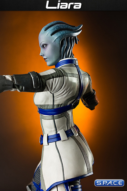 1 4 Scale Liara Statue Mass Effect 3