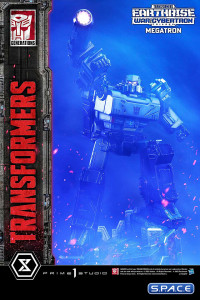 Megatron Premium Masterline Statue (Transformers: War For Cybertron Trilogy)