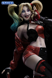 1/10 Scale Harley Quinn Gotham City Sirens Art Scale Statue (DC Comics)