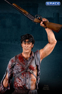 Ash Williams Statue (Army of Darkness)