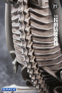 1/6 Scale Alien Skull Chair