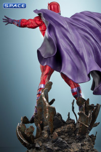 Magneto Master of Magnetism Premium Format Figure (Marvel)