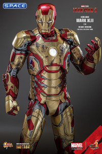 1/6 Scale Iron Man Mark XLII 2.0 Deluxe Version Movie Masterpiece MMS759D66 (Iron Man 3)