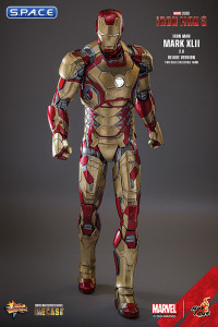 1/6 Scale Iron Man Mark XLII 2.0 Deluxe Version Movie Masterpiece MMS759D66 (Iron Man 3)