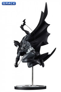 Batman Statue by Inhyuk Lee (Batman Black and White)