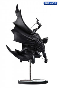 Batman Statue by Inhyuk Lee (Batman Black and White)