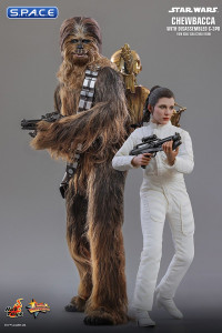 1/6 Scale Chewbacca with disassembled C-3PO Movie Masterpiece MMS766 (Star Wars)