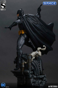 Batman Quarter Scale Maquette - Black and Gray Edition (DC Comics)