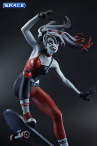 Harley Quinn red, white & black Statue by Ivan Tao (DC Comics)