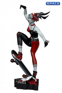 Harley Quinn red, white & black Statue by Ivan Tao (DC Comics)