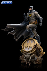 1/10 Scale Batman on Bat-Signal Art Scale Statue - 2023 Event Exclusive (DC Comics)