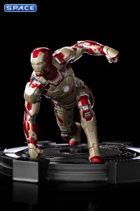 1/10 Scale Iron Man Mark 42 Art Scale Statue - 2023 Event Exclusive (Marvel)