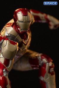 1/10 Scale Iron Man Mark 42 Art Scale Statue - 2023 Event Exclusive (Marvel)