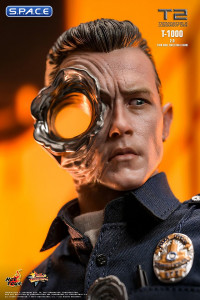 1/6 Scale T-1000 2.0 Movie Masterpiece MMS774 (Terminator 2)