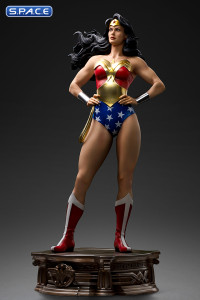 1/4 Scale Wonder Woman from DC Trinity Legacy Replica Statue (DC Comics)