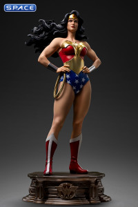 1/4 Scale Wonder Woman from DC Trinity Legacy Replica Statue (DC Comics)