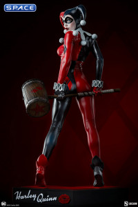 Harley Quinn Premium Format Figure (DC Comics)