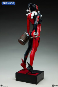 Harley Quinn Premium Format Figure (DC Comics)