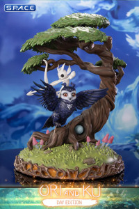 Ori & Ku Statue - Day Variation (Ori and the Will of the Wisps)