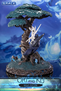 Ori & Ku Statue - Night Variation (Ori and the Will of the Wisps)