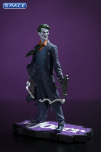 The Joker Purple Craze Statue by Gabriele DellOtto (DC Comics)