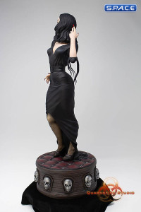 Vampira Queen of the Ghouls Statue