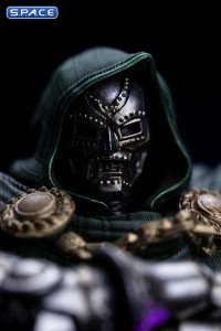 1/10 Scale Doctor Doom Deluxe Art Scale Statue (Marvel)